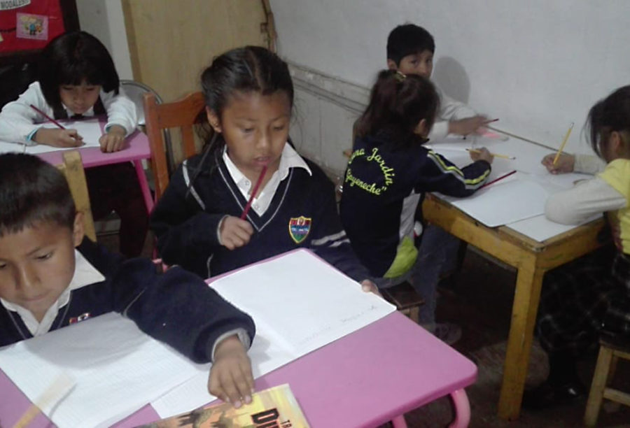 Manantiales_HOGAR_Klassenzimmer_Unterricht Hausaufgabenbetreuung im „Hogar de cristo“